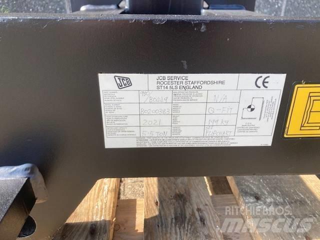 JCB 5,5t krog Drugi deli
