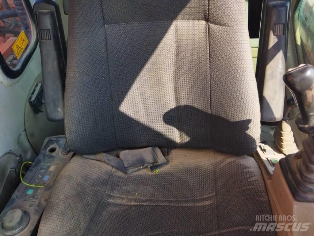Daewoo 210 W-V Bagri na kolesih