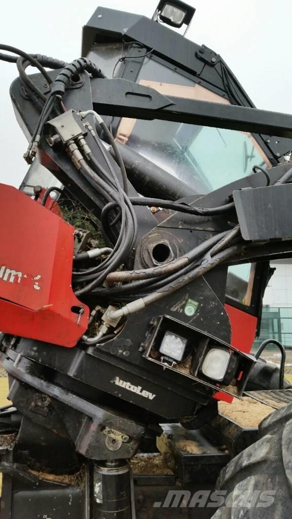Valmet 901 Harvesterji