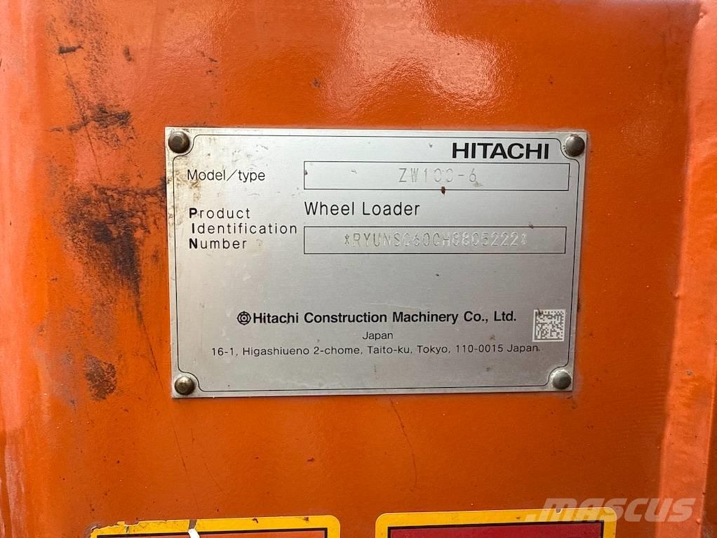 Hitachi ZW 100 Kolesni nakladalci