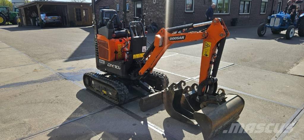 Doosan DX 10 Z Mini bagri <7t