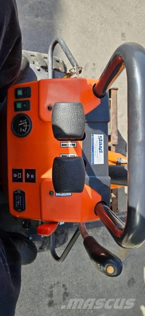 Doosan DX 10 Z Mini bagri <7t