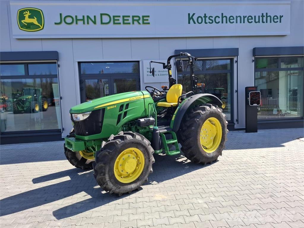 John Deere 5050E Traktorji