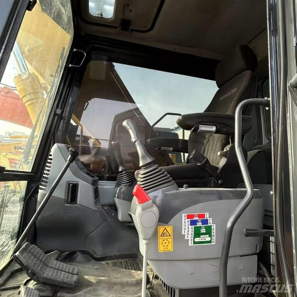Komatsu 160-7 Bagri goseničarji