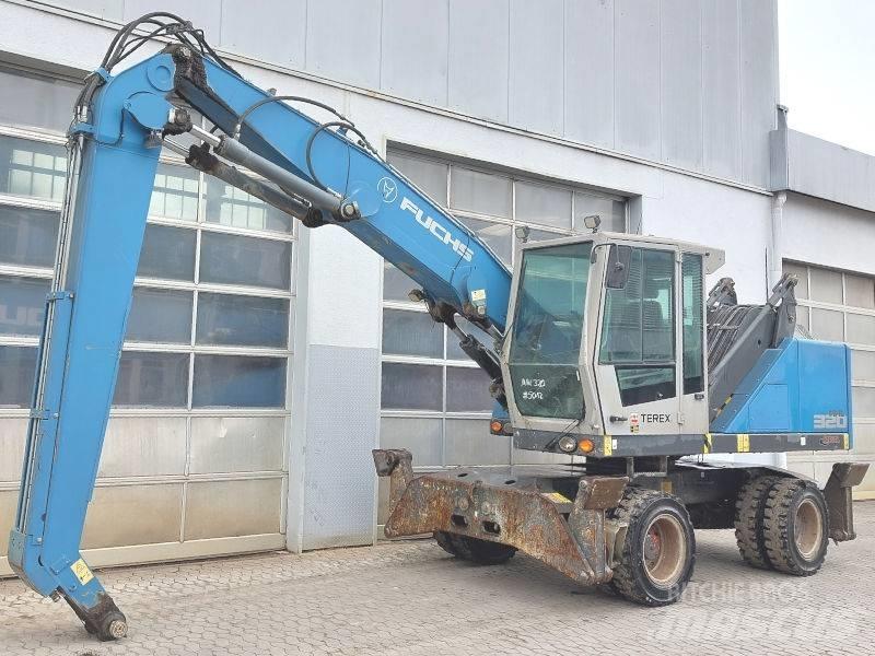 Fuchs MHL 320 F Bagri za prekladanje primarnih/sekundarnih surovin
