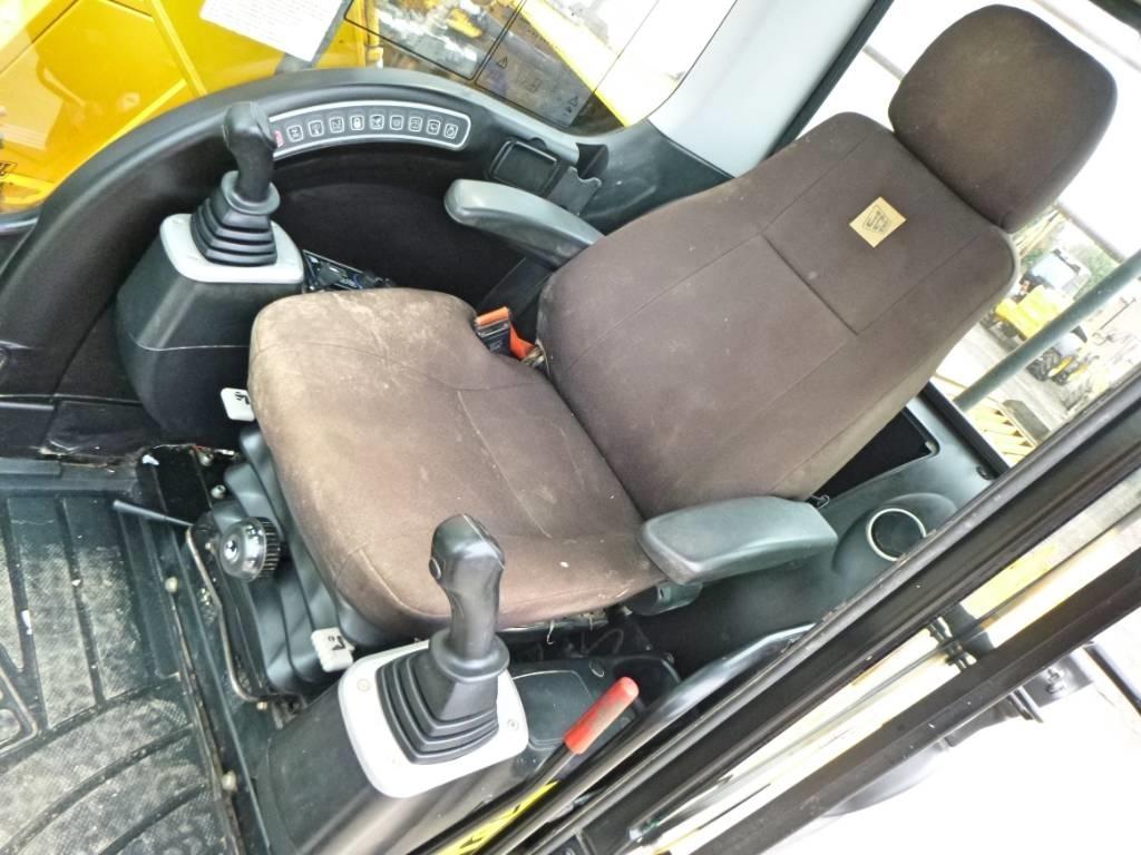JCB JS 130 LC Bagri goseničarji