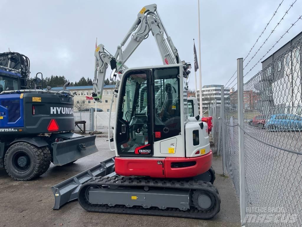Takeuchi TB 257 FR Mini bagri <7t