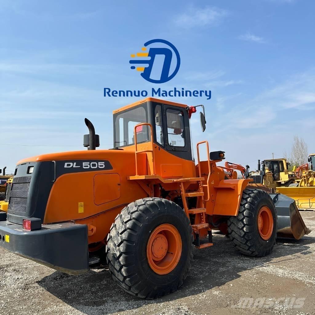 Doosan DL505 Kolesni nakladalci
