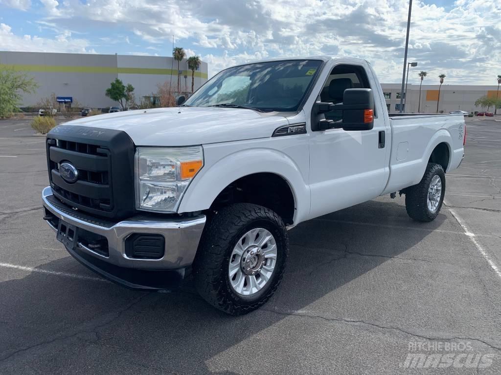 Ford F 350 Tovornjaki zabojniki