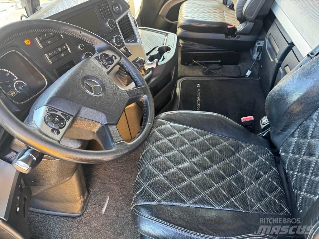 Mercedes-Benz  Vlačilci