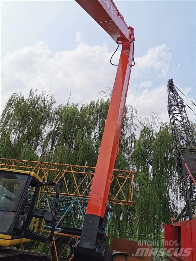Hitachi EX 220 LC Bagri goseničarji