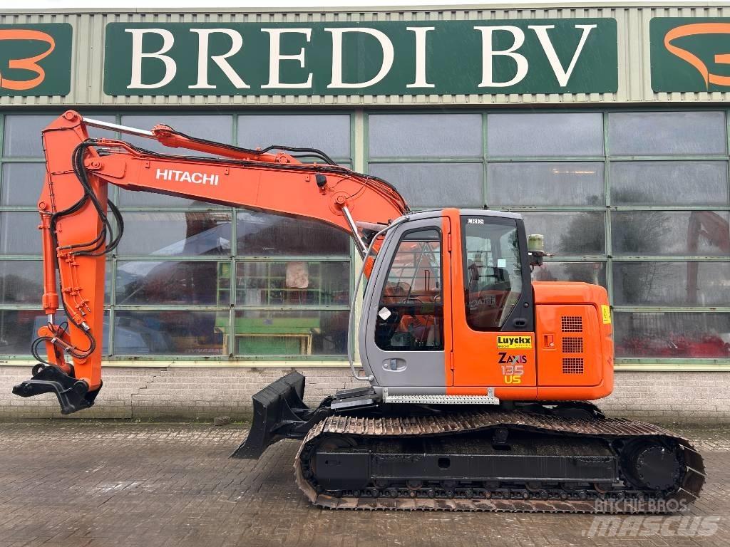 Hitachi ZX 135 US Bagri goseničarji