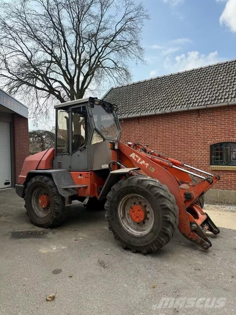 Atlas AR 86 E Kolesni nakladalci