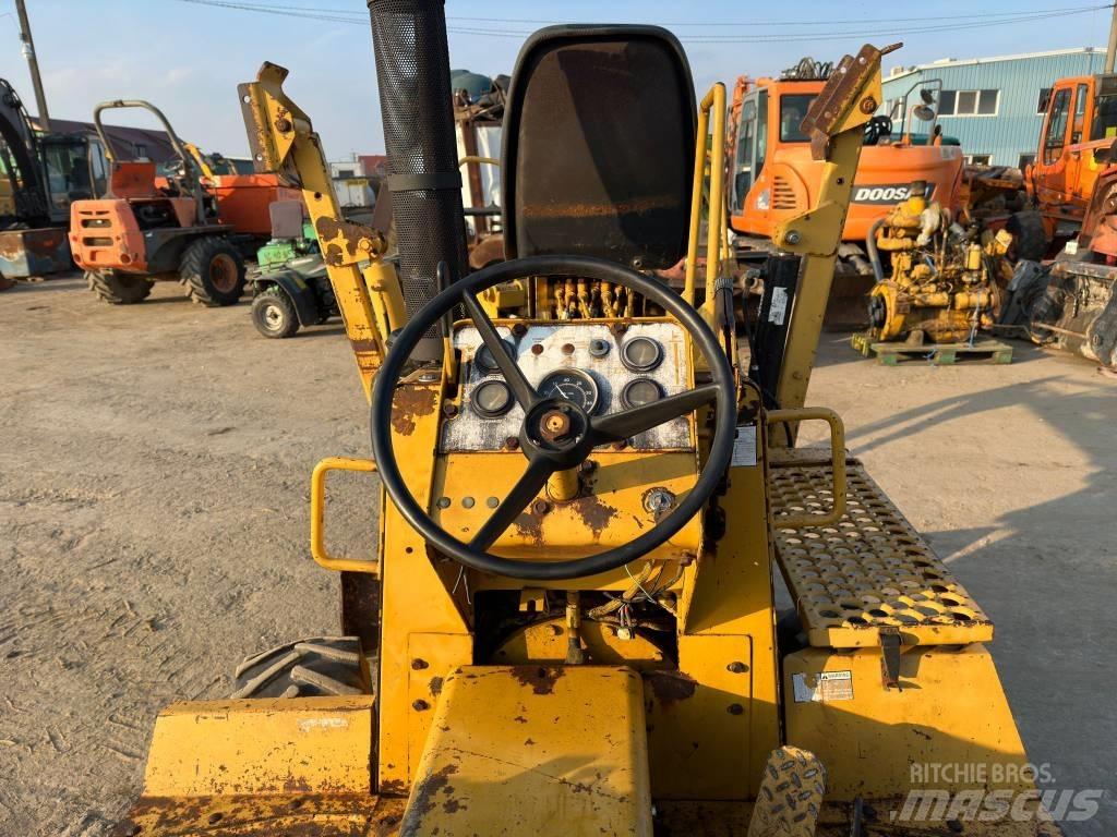 Vermeer V4150A Freze za kopanje jarkov Trenčerji
