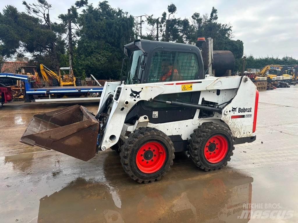 Bobcat S550 Skid steer mini nakladalci