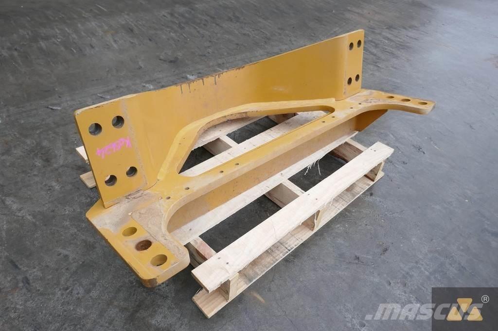 CAT 140M3 Drawbar Transport - drugo