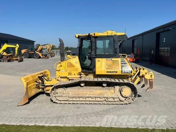 Komatsu D 51 PXi-24 Buldožerji goseničarji