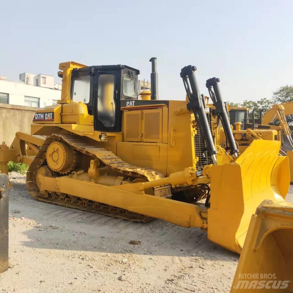 CAT D7H Buldožerji goseničarji