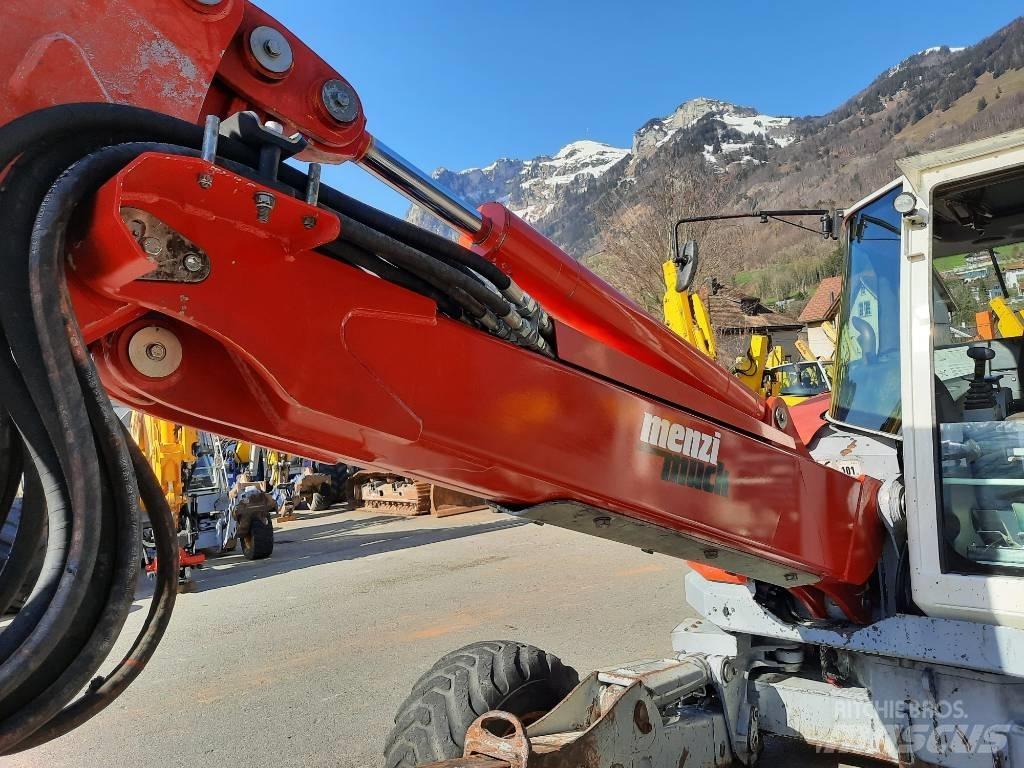Menzi Muck M530 Bagri na kolesih