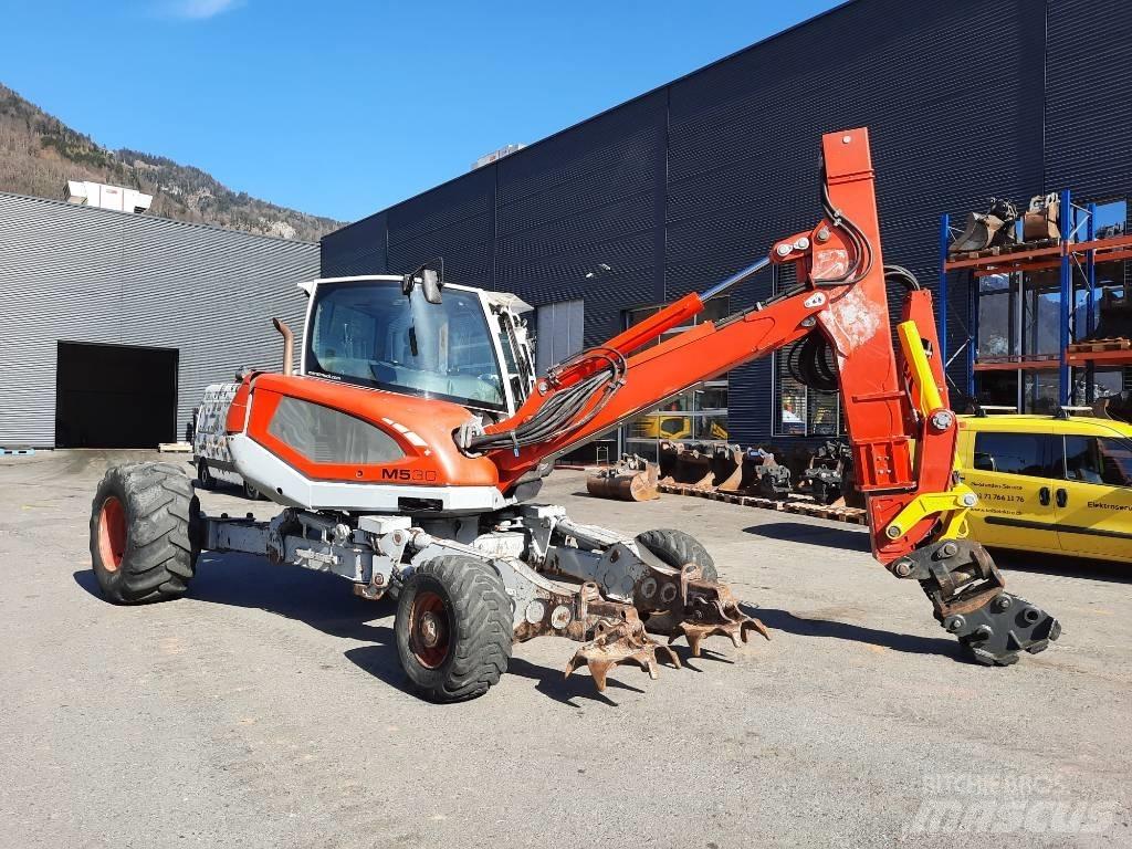 Menzi Muck M530 Bagri na kolesih