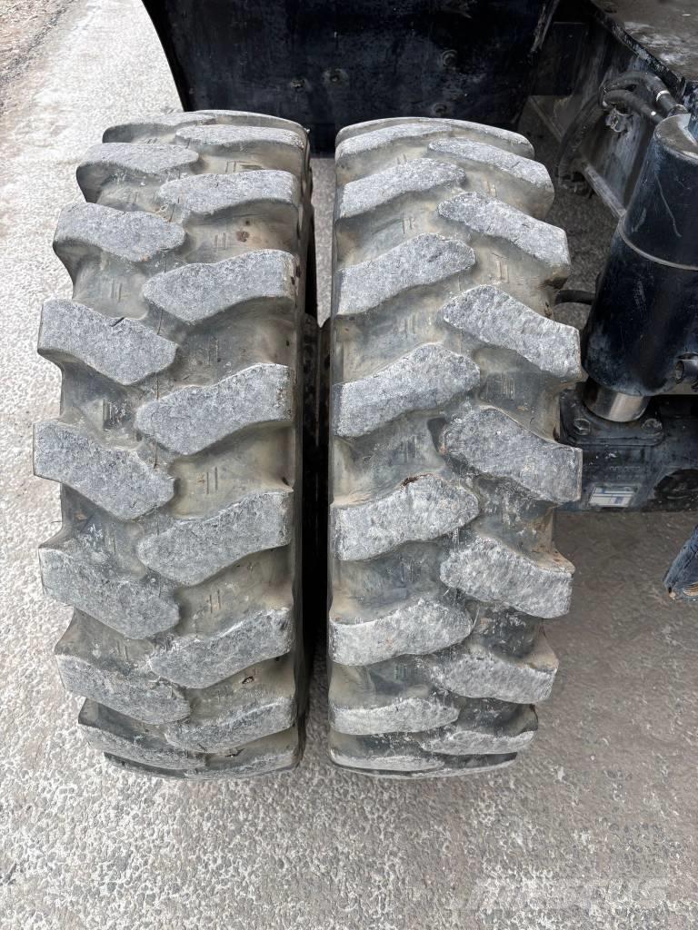 Hitachi ZX 140 W-5B Bagri na kolesih