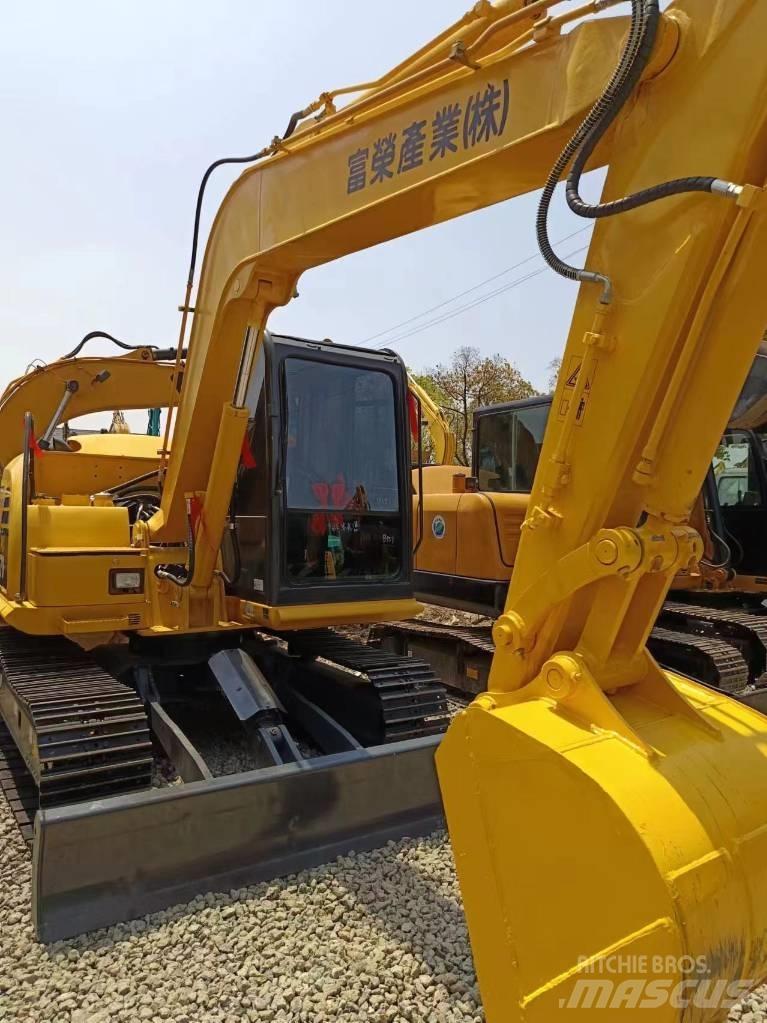 Komatsu PC 70 Bagri goseničarji