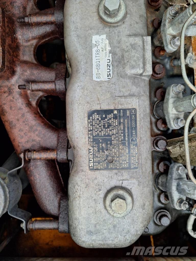 JCB JS 220 LC Bagri goseničarji