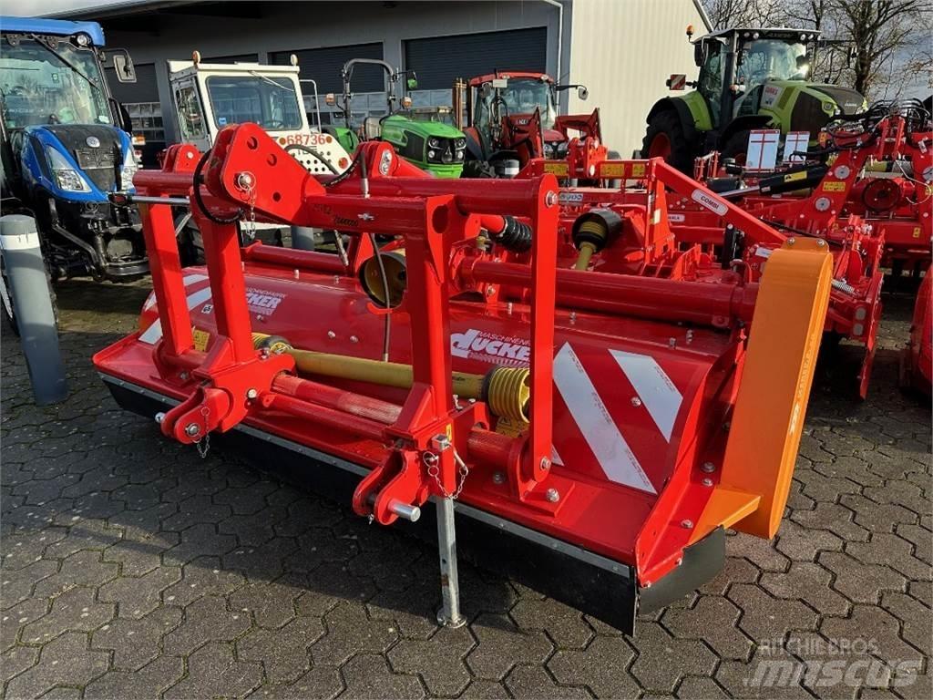 Dücker UM 27 HV G7 Druga oprema za žetev krme