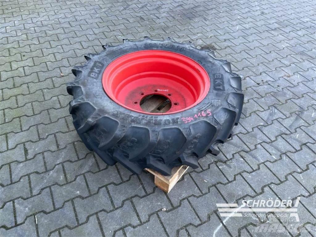 BKT 1X 320/70 R24 Gume, kolesa in platišča