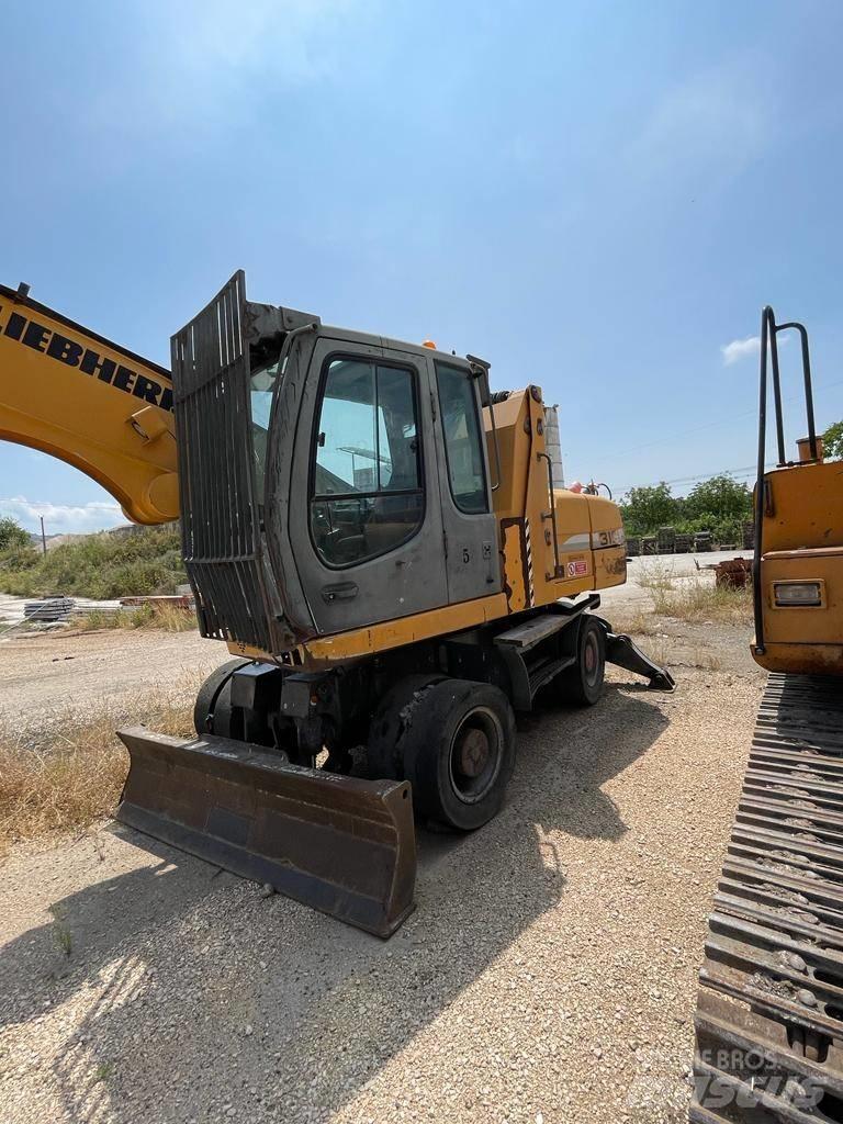 Liebherr A316 Bagri za prekladanje primarnih/sekundarnih surovin