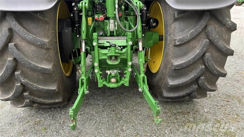 John Deere 6M 240 Traktorji
