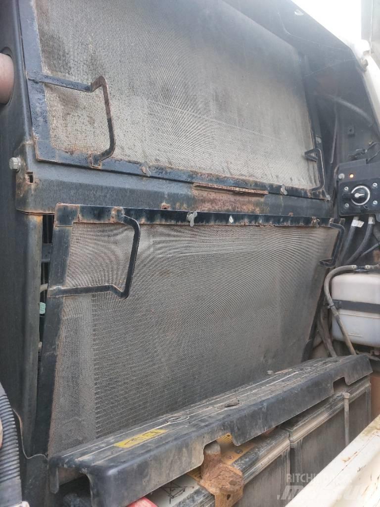 CASE CX 210 D Bagri goseničarji