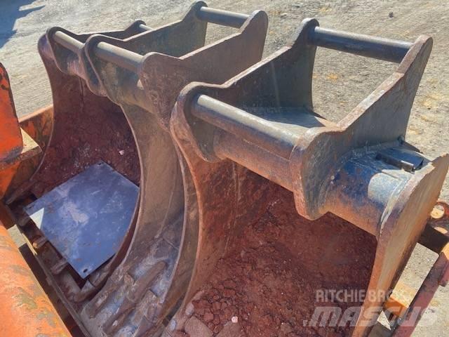 Mecalac 12 M TX Bagri na kolesih