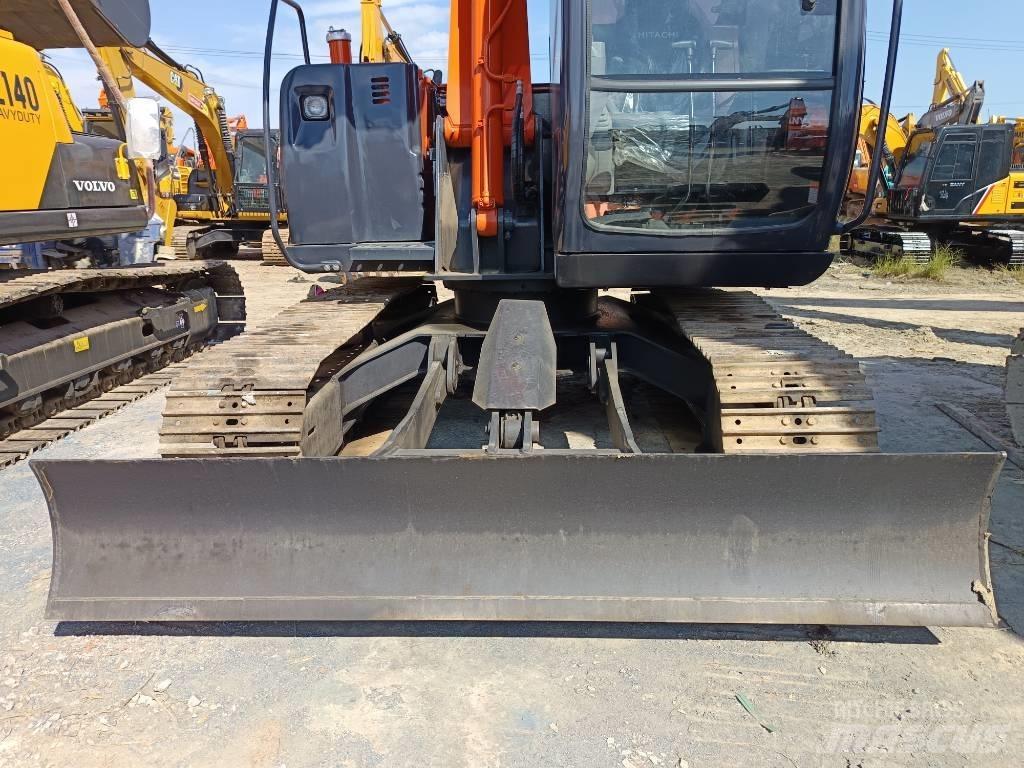 Hitachi ZX 75 Midi bagri 7t – 12t