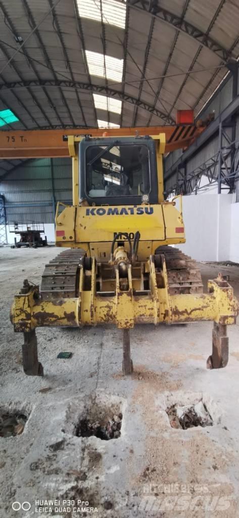 Komatsu DX 65 Buldožerji goseničarji
