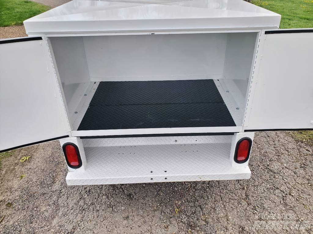Taylor-Dunn R380 Vlečna vozila