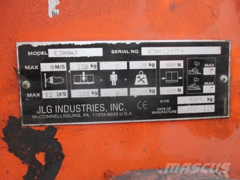 JLG E 300 AJ Zglobne dvižne ploščadi