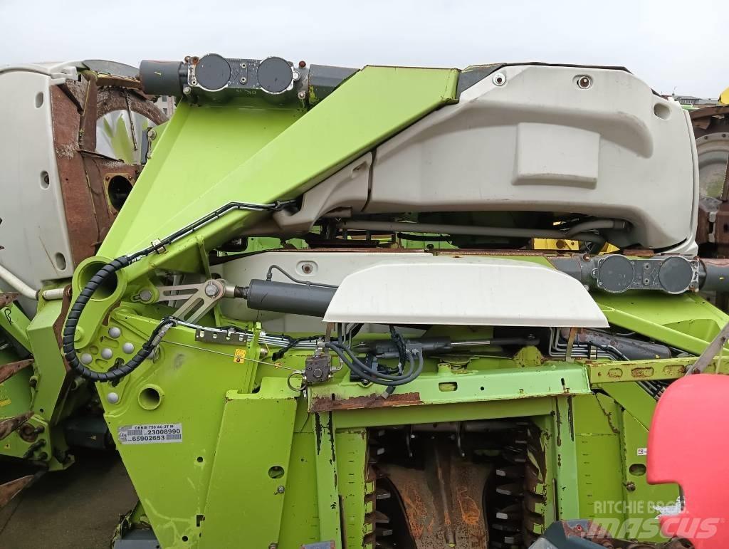 CLAAS ORBIS 750 Stroji za krmo na lastni pogon