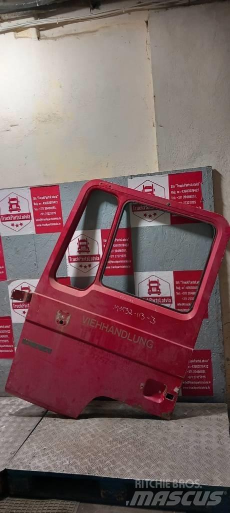 MAN 12.232 left door Kabine in notranjost