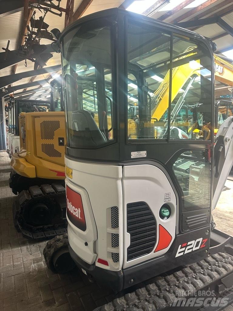 Bobcat E 20 Z Mini bagri <7t