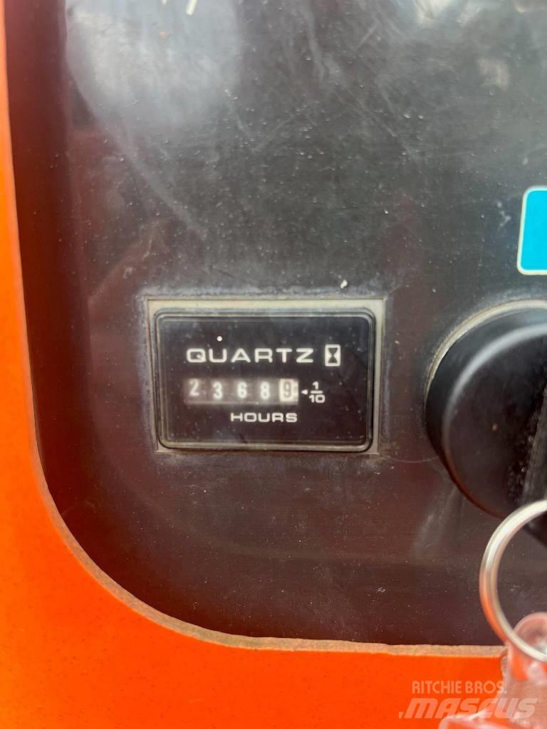 JLG 450 AJ Zglobne dvižne ploščadi