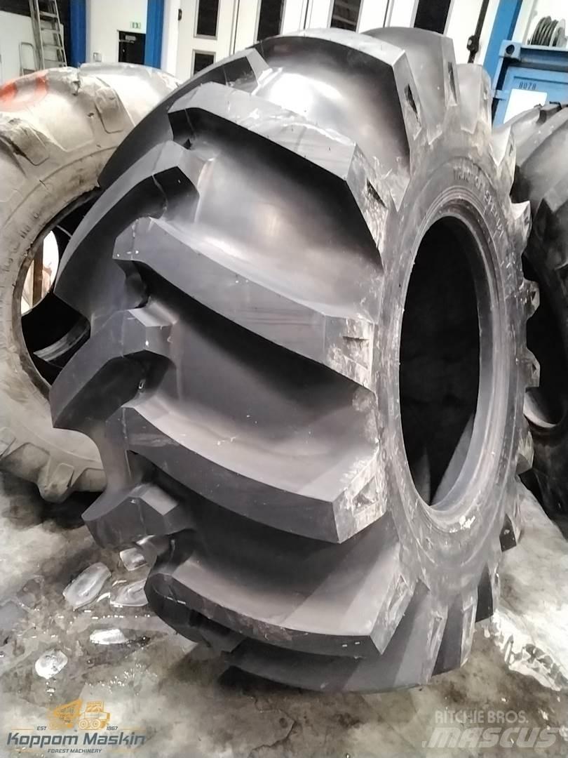 Nokian Trs 30,5-32 Gume, kolesa in platišča
