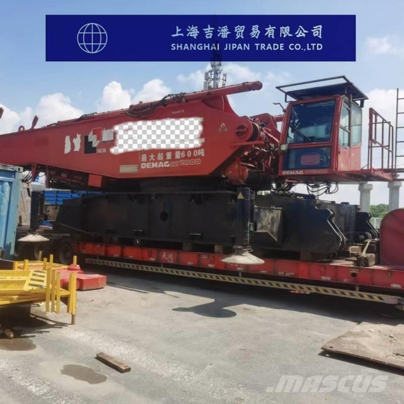 Demag CC 2800 Dvigala na gosenicah