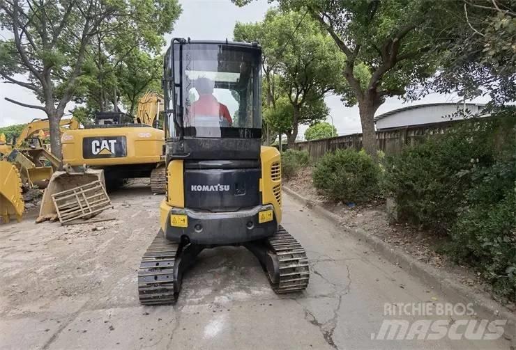 Komatsu PC35 Bagri goseničarji