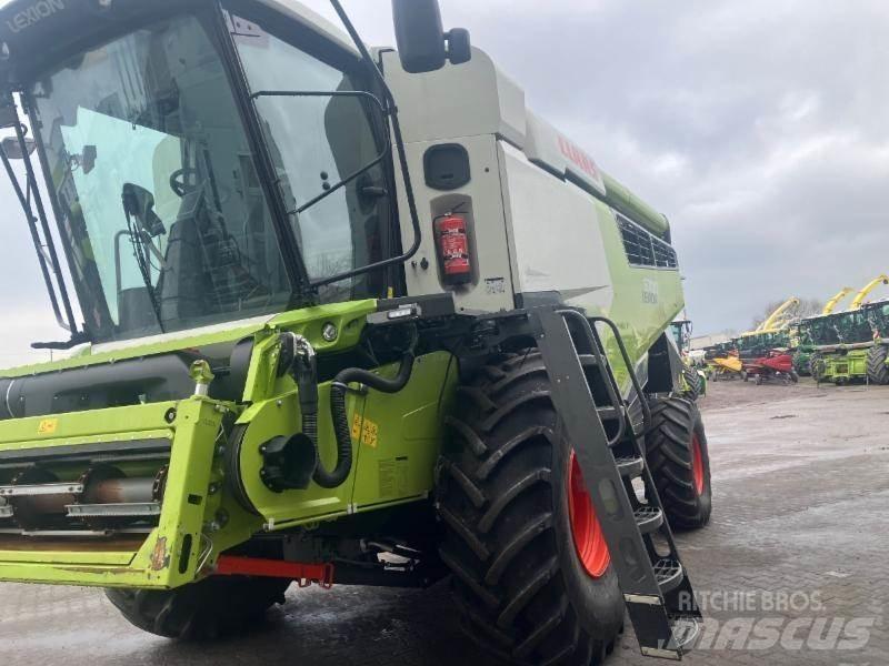 CLAAS LEXION 6700 Kombajni