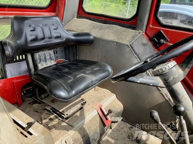 Massey Ferguson 1080 Traktorji