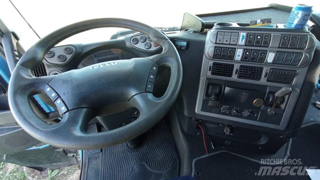 Iveco AS 440 S45 TP Vlačilci