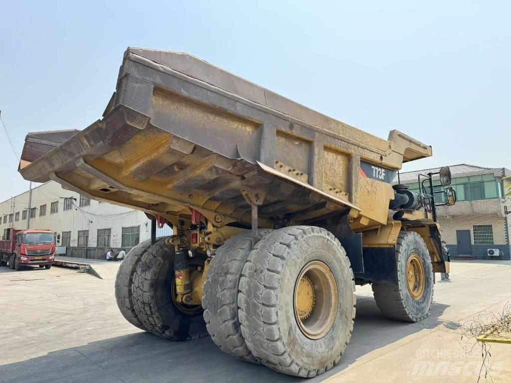 CAT 773 F Togi demperi