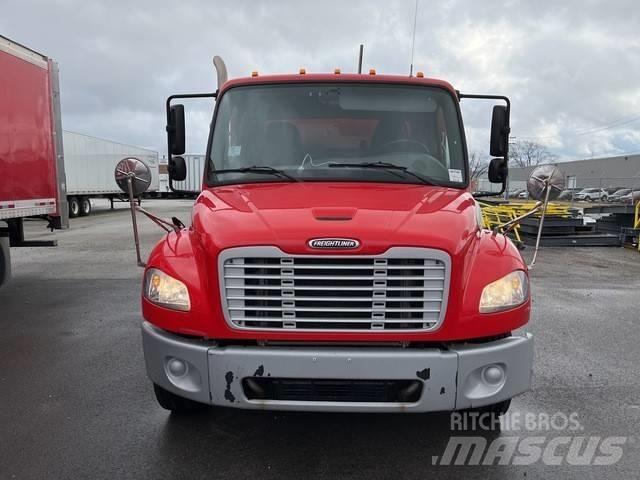Freightliner M2 106 Tovornjaki za prevoz pijač