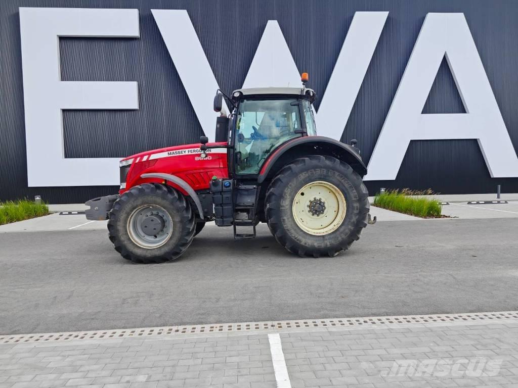 Massey Ferguson 8690 Traktorji